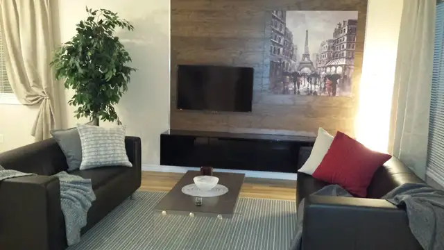 New and Stylish Two Bedroom Apartment - Photo 3