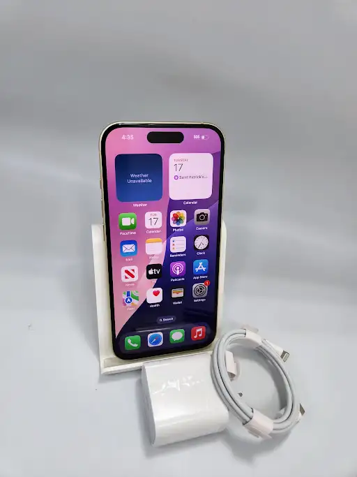 iPhone 15 128gb Yellow 88% 3 Months Warranty W/Charger - Photo 2