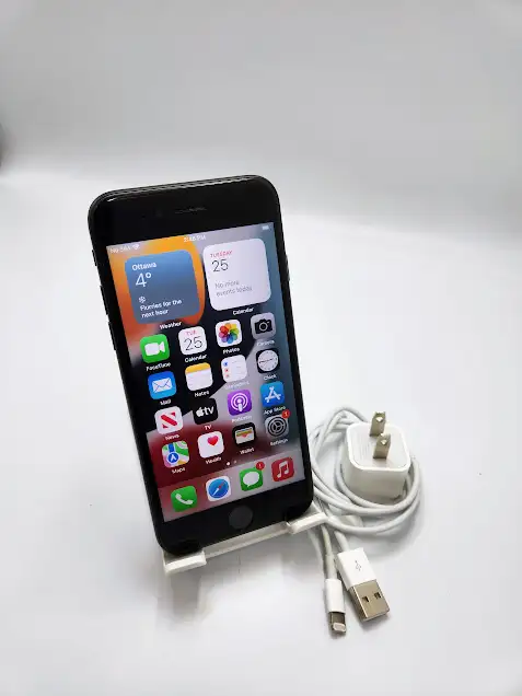 iPhone  7 32gb 93%bh Black Unlocked 3 Months Warranty