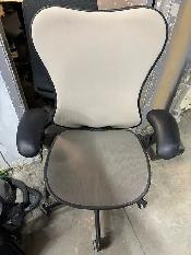 Herman Miller Mirra Chair! - Photo 4