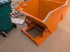Industrial 1 CY Self-Dumping Hopper – Strong & Reliable - Photo 2