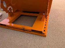 Industrial 1 CY Self-Dumping Hopper – Strong & Reliable - Photo 3