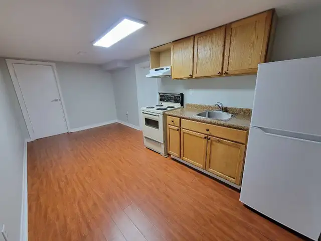 1 BEDROOM APT SEP ENTRANCE,UTILITIES INCLUDED OPTION TO FURNISH - Photo 2