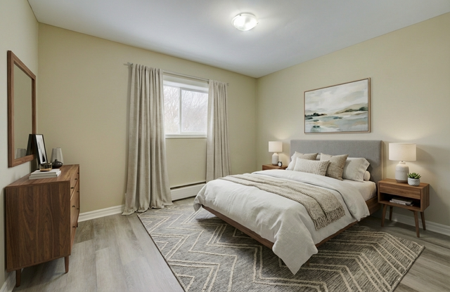 FULLY RENOVATED 2-BDRM – ALL UTILITIES INCLUDED – MOVE-IN READY! - Photo 4