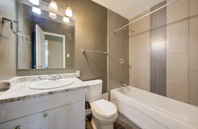 FULLY RENOVATED 2-BDRM – ALL UTILITIES INCLUDED – MOVE-IN READY! - Photo 7