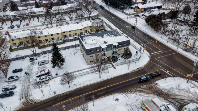 FULLY RENOVATED 2-BDRM – ALL UTILITIES INCLUDED – MOVE-IN READY! - Photo 21