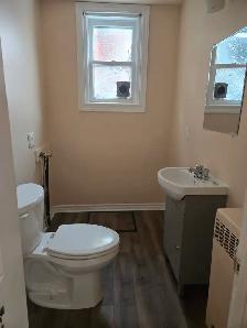 2 Bedroom plus Den - Photo 3