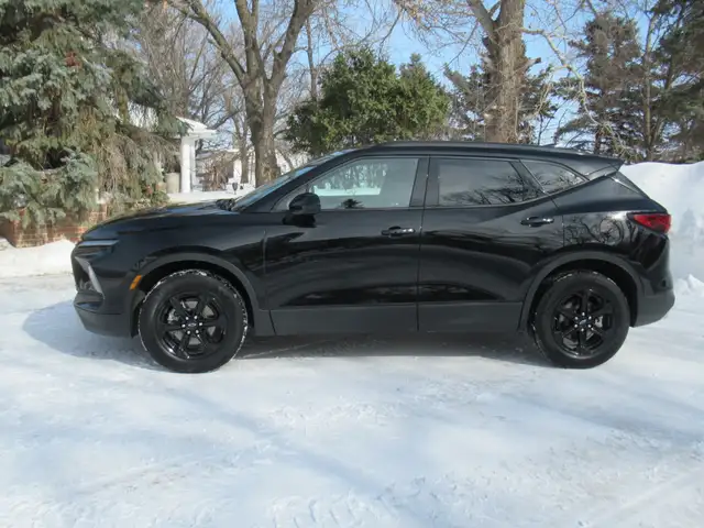 2025 Chevrolet Blazer 2LT AWD - Photo 2