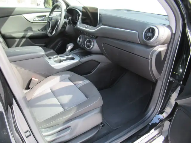 2025 Chevrolet Blazer 2LT AWD - Photo 19
