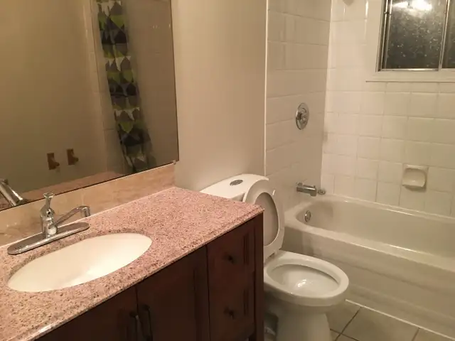 University c-train Mall close downtown one all included bedroom - Photo 4