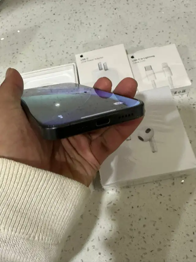 iPhone 15 Pro 256GB AirPods/Fast Charger/Delivery - Photo 6