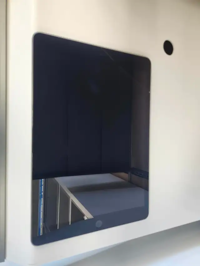 IPAD 10.2' 64GB - CASH SALE