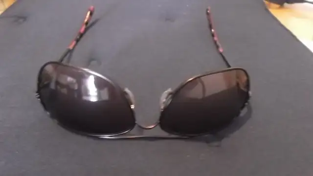 Lunettes  soleil dame - Photo 2