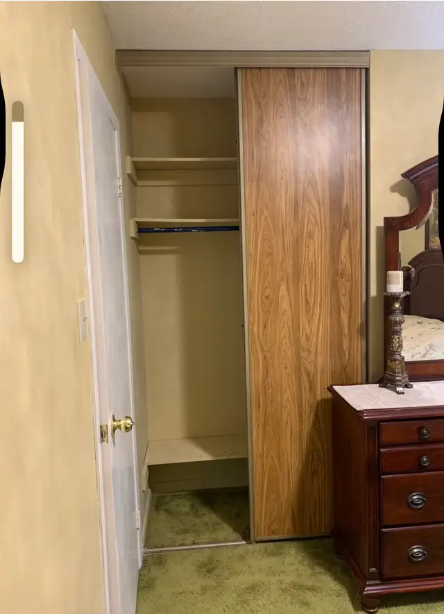 PRIVATE FURNITURE ROOM FOR RENT - Photo 3