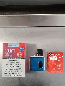 2 vapoteuses neuves contiennent 1pods ch,  2 Pods