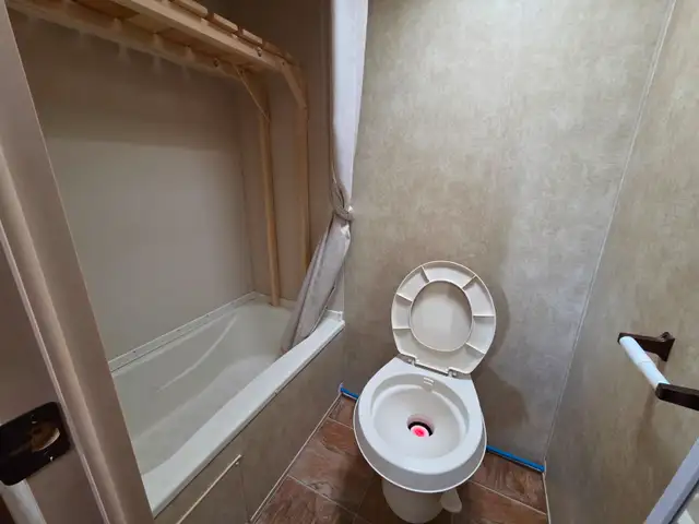 2014 WILDWOOD 195BH LITE WT. WITH BUNKS - Photo 8