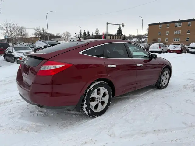 2010 Honda accord crosstour AWD one owner - Photo 5
