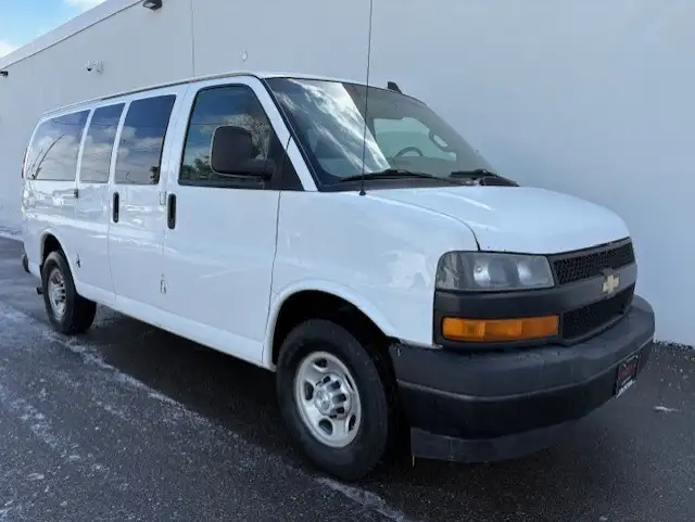 2019 Chevrolet Express Passenger LS 2500 12 PASSENGER-CAMERA-V - Photo 7