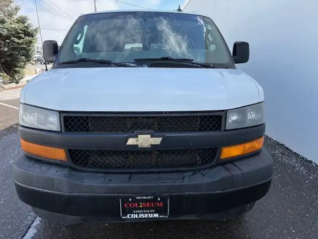 2019 Chevrolet Express Passenger LS 2500 12 PASSENGER-CAMERA-V - Photo 8