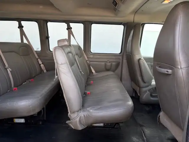 2019 Chevrolet Express Passenger LS 2500 12 PASSENGER-CAMERA-V - Photo 12