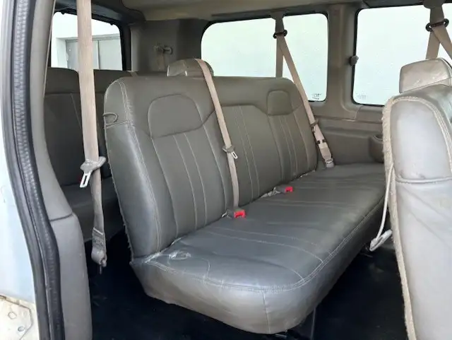 2019 Chevrolet Express Passenger LS 2500 12 PASSENGER-CAMERA-V - Photo 13