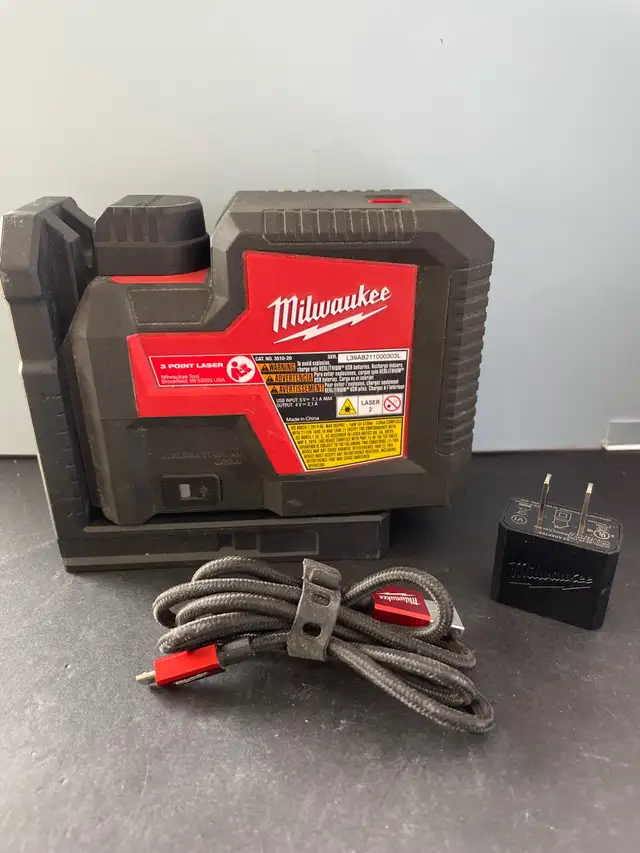 MILWAUKEE 3 POINT LASER 3510-20 W/CASE - Photo 4