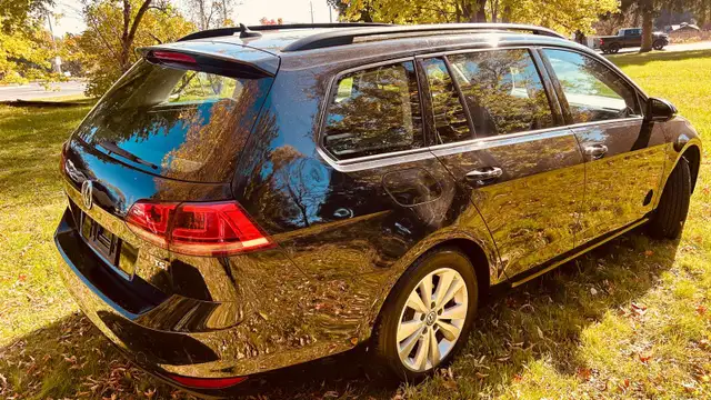 2017 Volkswagen Golf SportWagen TSI S - Photo 4