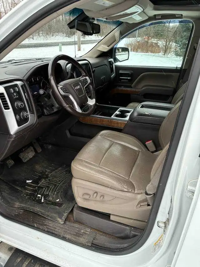 2015 Sierra 1500 4WD Crew Cab SLT - Photo 4