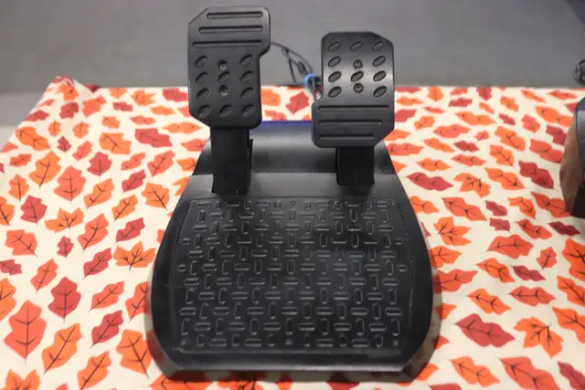 Thrustmaster T80 Racing Wheel - PS4, PS5 & PC (#43102) - Photo 4