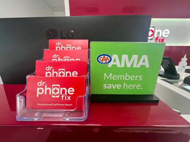 AMA MEMBERS SAVE AT DR. PHONE FIX MEDICINE HAT! - Photo 4