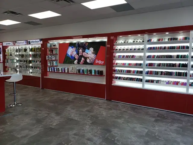 AMA MEMBERS SAVE AT DR. PHONE FIX MEDICINE HAT! - Photo 8