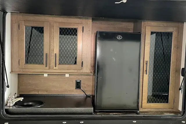 2022 Forest River Sabre Cobalt 38DBQ – Pre-owned 5th Wheel - Photo 14