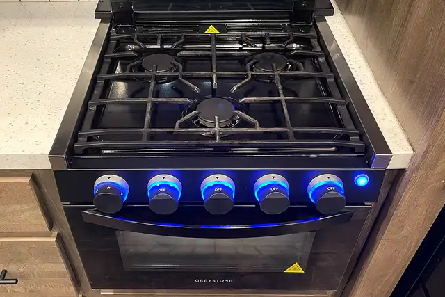 2022 Forest River Sabre Cobalt 38DBQ – Pre-owned 5th Wheel - Photo 22