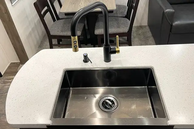 2022 Forest River Sabre Cobalt 38DBQ – Pre-owned 5th Wheel - Photo 24