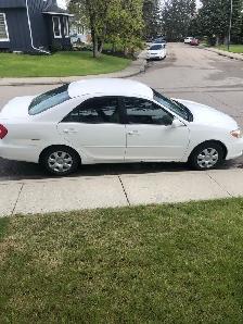 Toyota Camry - Photo 3