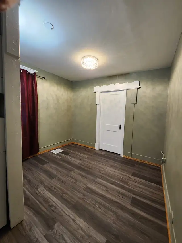 1 bedroom unit 4-Plex available for rent ASAP