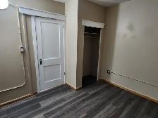 1 bedroom unit 4-Plex available for rent ASAP - Photo 3