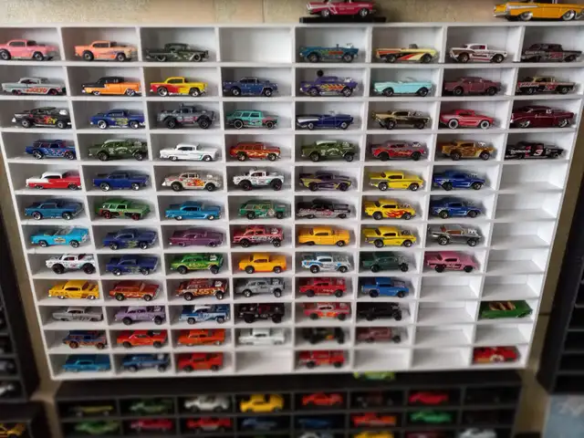 Hot Wheels  55-57 Chevy Shoebox collection, 88 cars total