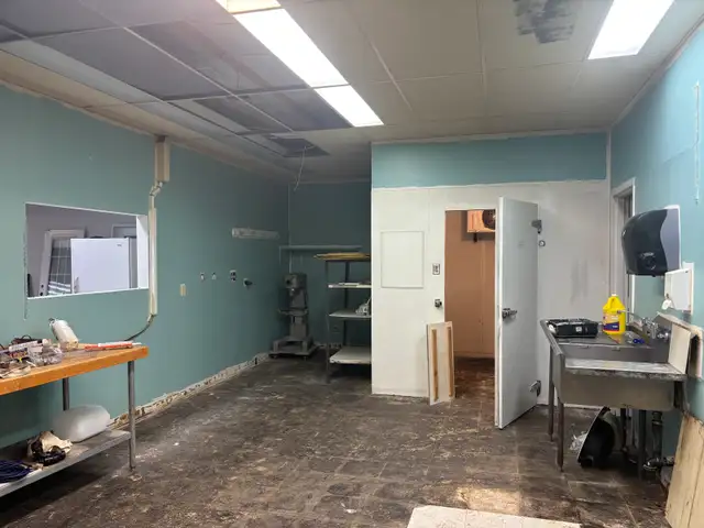 Local commercial à louer 1500 pc. Cap Rouge Local - Photo 3