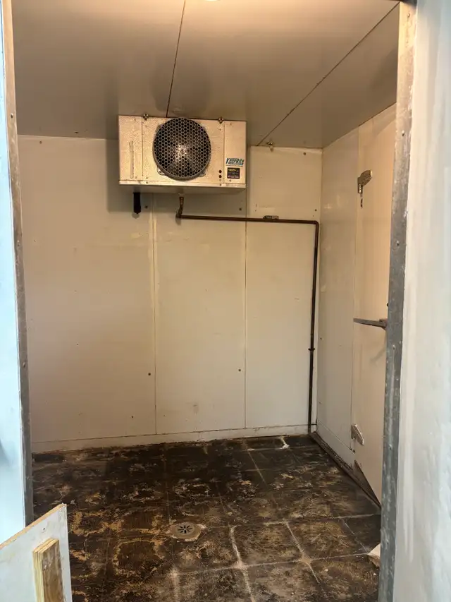 Local commercial à louer 1500 pc. Cap Rouge Local - Photo 8