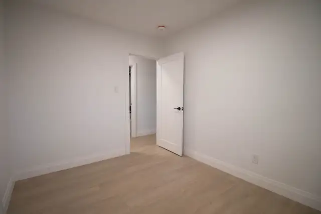 89 Jacobson Ave, St. Catharines - Main Unit Next to Pen Centre - Photo 14