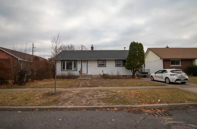 89 Jacobson Ave, St. Catharines - Main Unit Next to Pen Centre - Photo 16