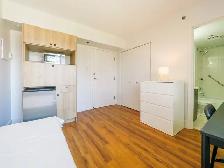 Studio & 1 Ch. Meublé et Rénové dès 920$ | Tout Inclus! - Photo 3