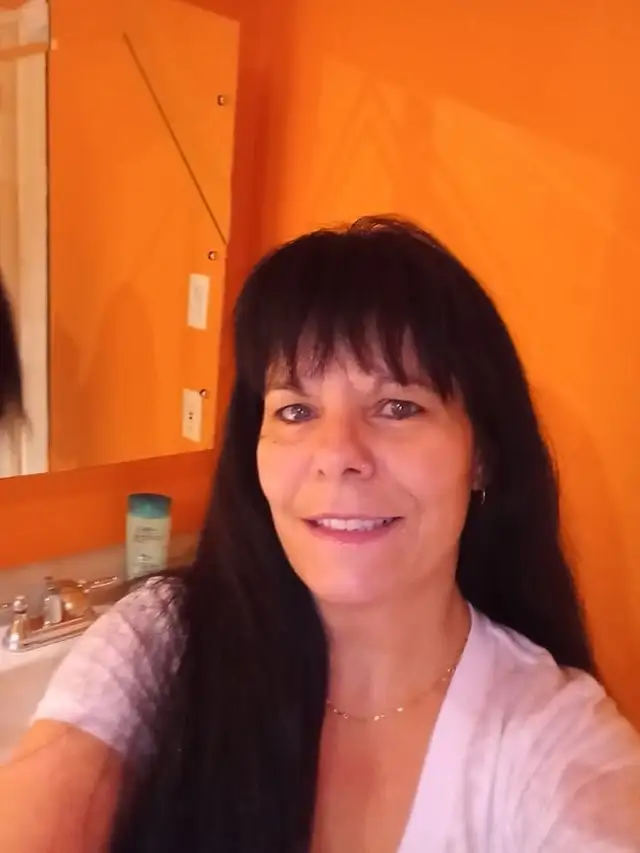 J'offre mes services Dame de compagnie pour aînés(es)