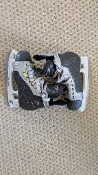 Graf Supra 570 Hockey Skates youth size 4-4.5