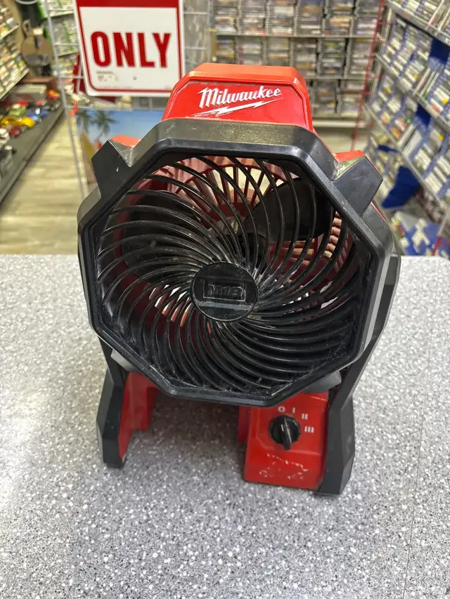 Milwaukee 0886 18V Jobsite Fan