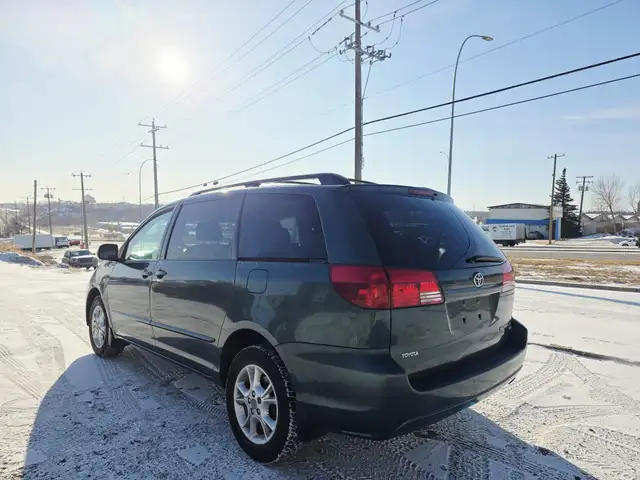 2005 Toyota Sienna AWD 7 Passenger Clean Carfax with No Accident - Photo 6
