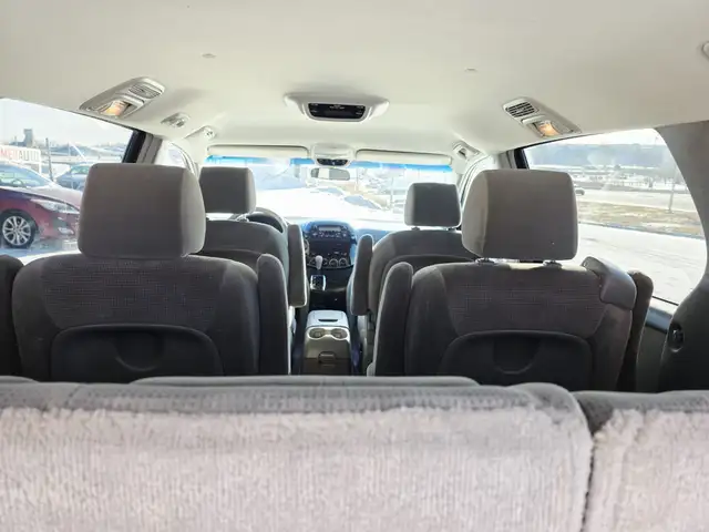 2005 Toyota Sienna AWD 7 Passenger Clean Carfax with No Accident - Photo 11
