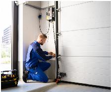 24/7 SAME DAY GARAGE DOOR REPAIR || CALL OR TEX 226-314-0709