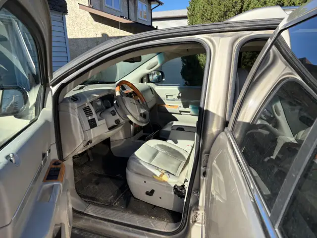 2008 Chrysler Aspen 5.7 hemi - Photo 4